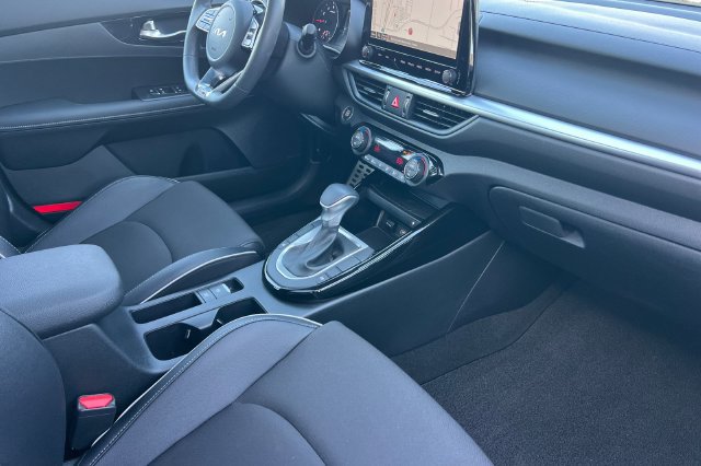 Used 2024 Kia Forte GT-Line w/ GT-Line Premium Package FWD image 18