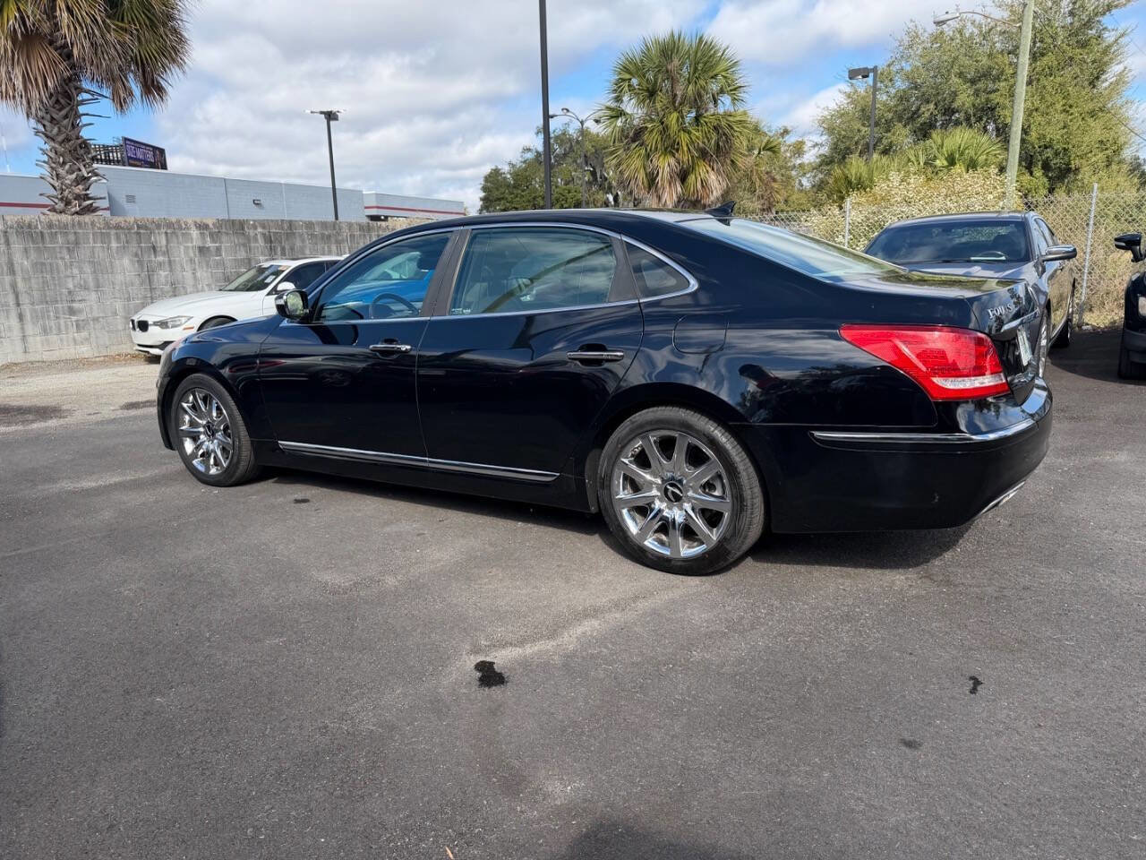 Used 2011 Hyundai Equus Signature RWD image 7