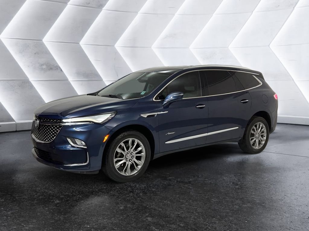 Used 2023 Buick Enclave Avenir FWD image 3