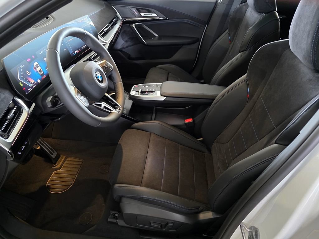 New 2026 BMW X2 xDrive28i w/ Technology Package image 7