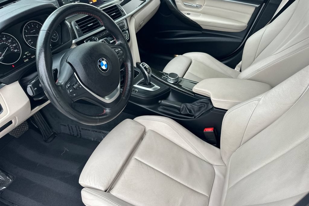 Used 2018 BMW 330i Sedan RWD image 9