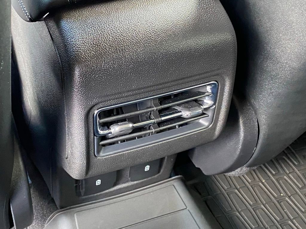 Used 2025 Lincoln Corsair AWD w/ Equipment Group 101A image 27