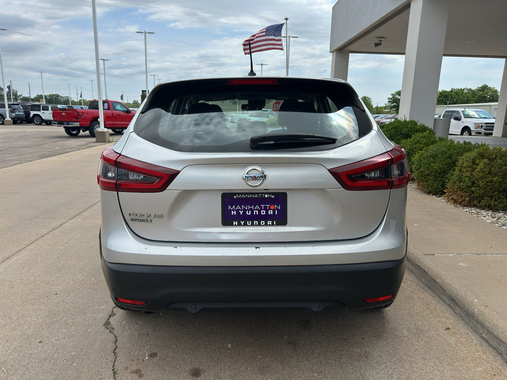 Used 2020 Nissan Rogue Sport S FWD image 9