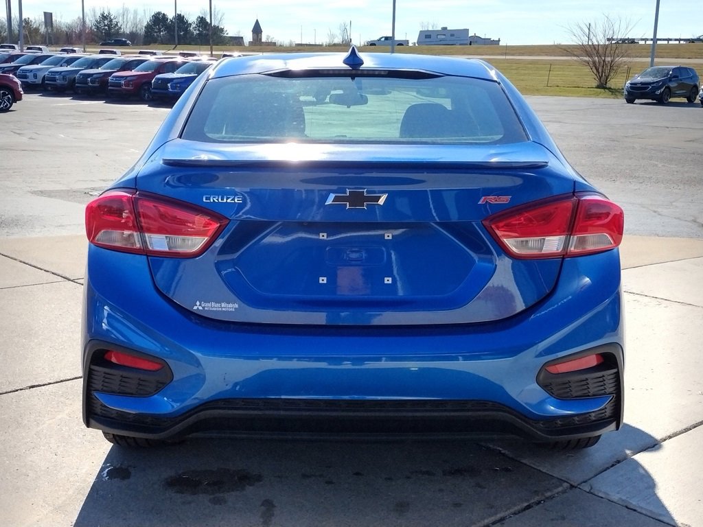 Used 2019 Chevrolet Cruze Premier image 14