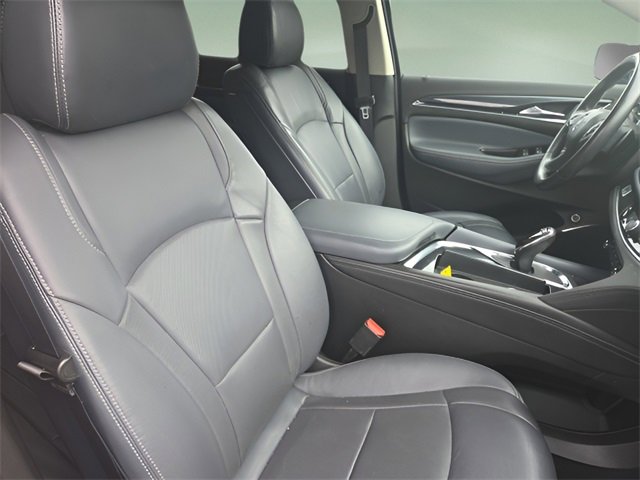 Used 2018 Buick Enclave Essence image 32
