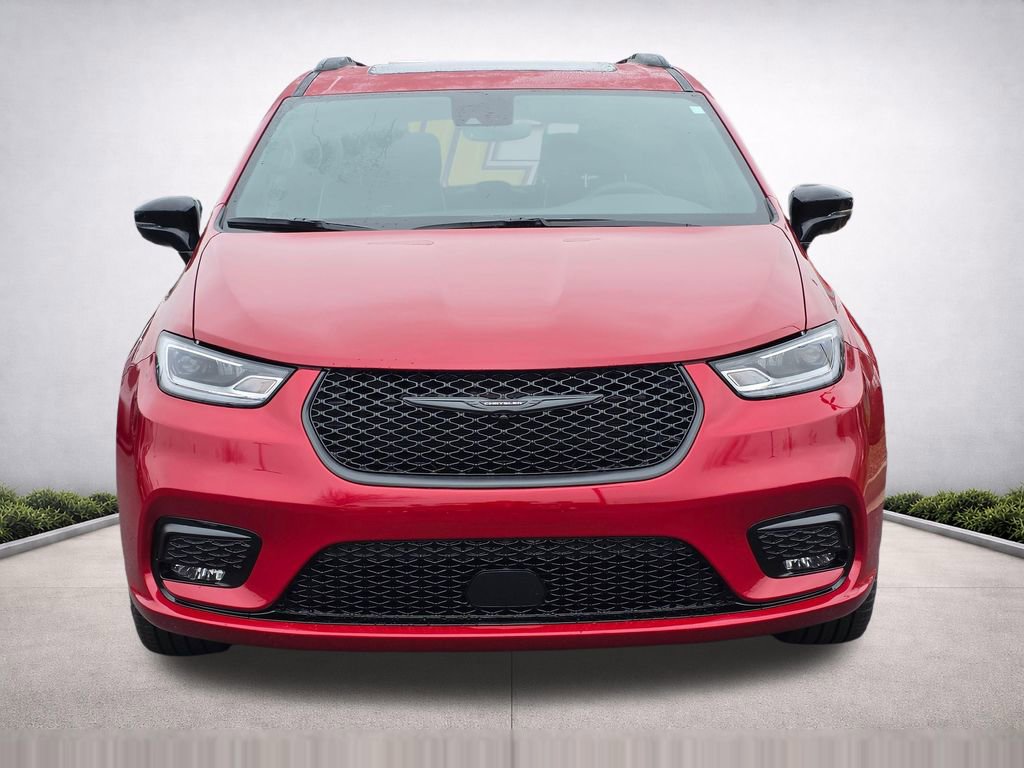 New 2026 Chrysler Pacifica Limited w/ S Appearance Package FWD image 3
