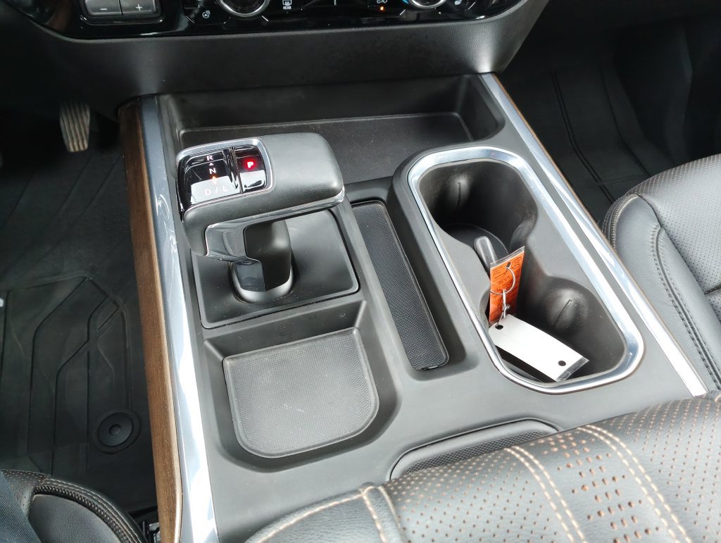 Used 2025 Chevrolet Silverado 1500 High Country AWD/4WD image 25
