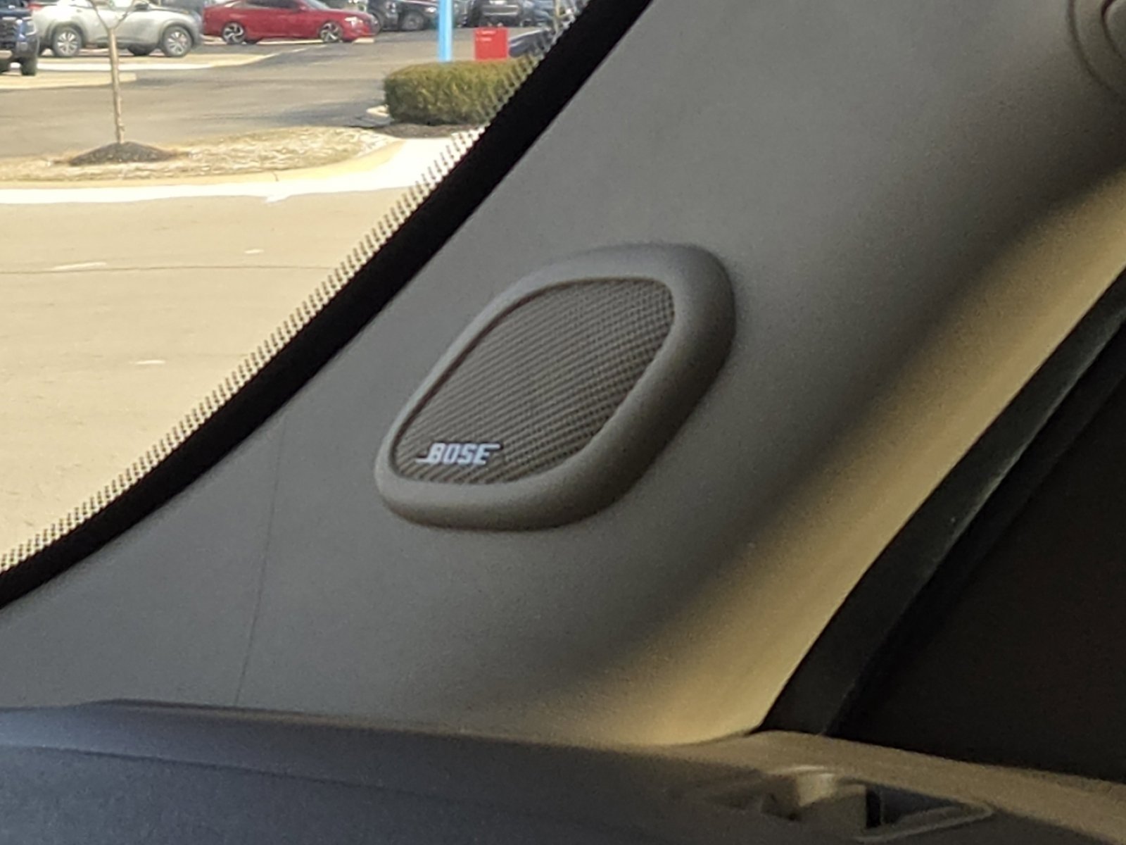 Used 2012 GMC Yukon SLT w/ SLT-2 Equipment Package image 6