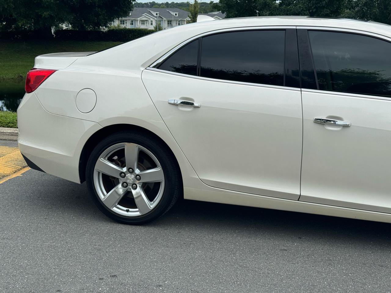 Used 2013 Chevrolet Malibu LTZ FWD image 41