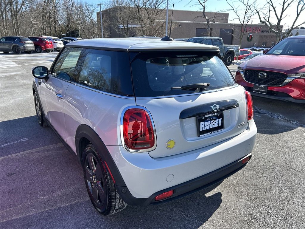 Used 2022 MINI Cooper SE image 6