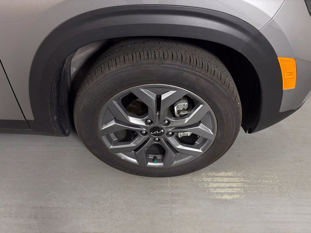 New 2026 Kia Seltos LX FWD image 10