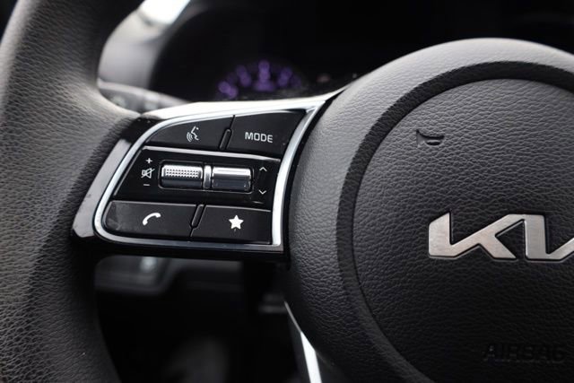 Used 2023 Kia Forte LXS w/ LXS Technology Package image 25