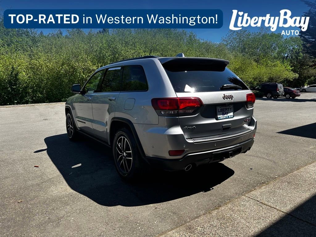 Used 2017 Jeep Grand Cherokee Trailhawk w/ Trailhawk Luxury Group AWD/4WD image 10