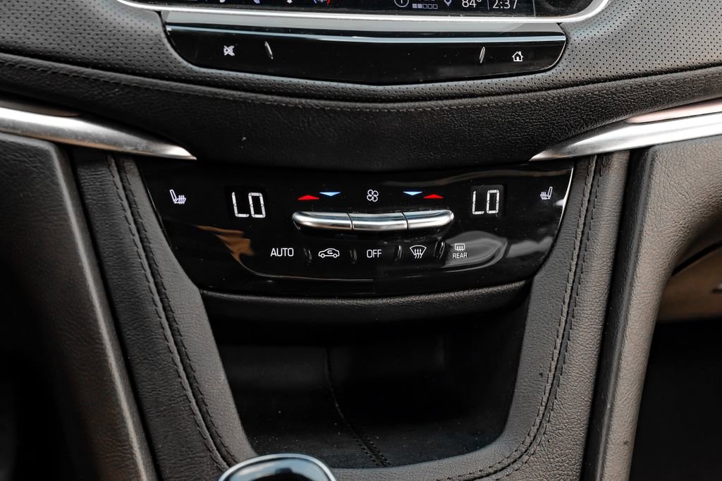 Used 2023 Cadillac XT5 Luxury FWD image 34
