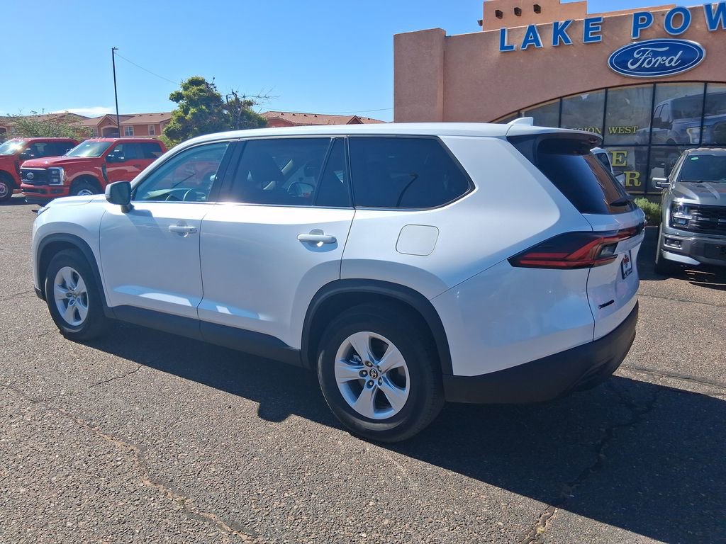 Used 2025 Toyota Grand Highlander AWD Hybrid image 3