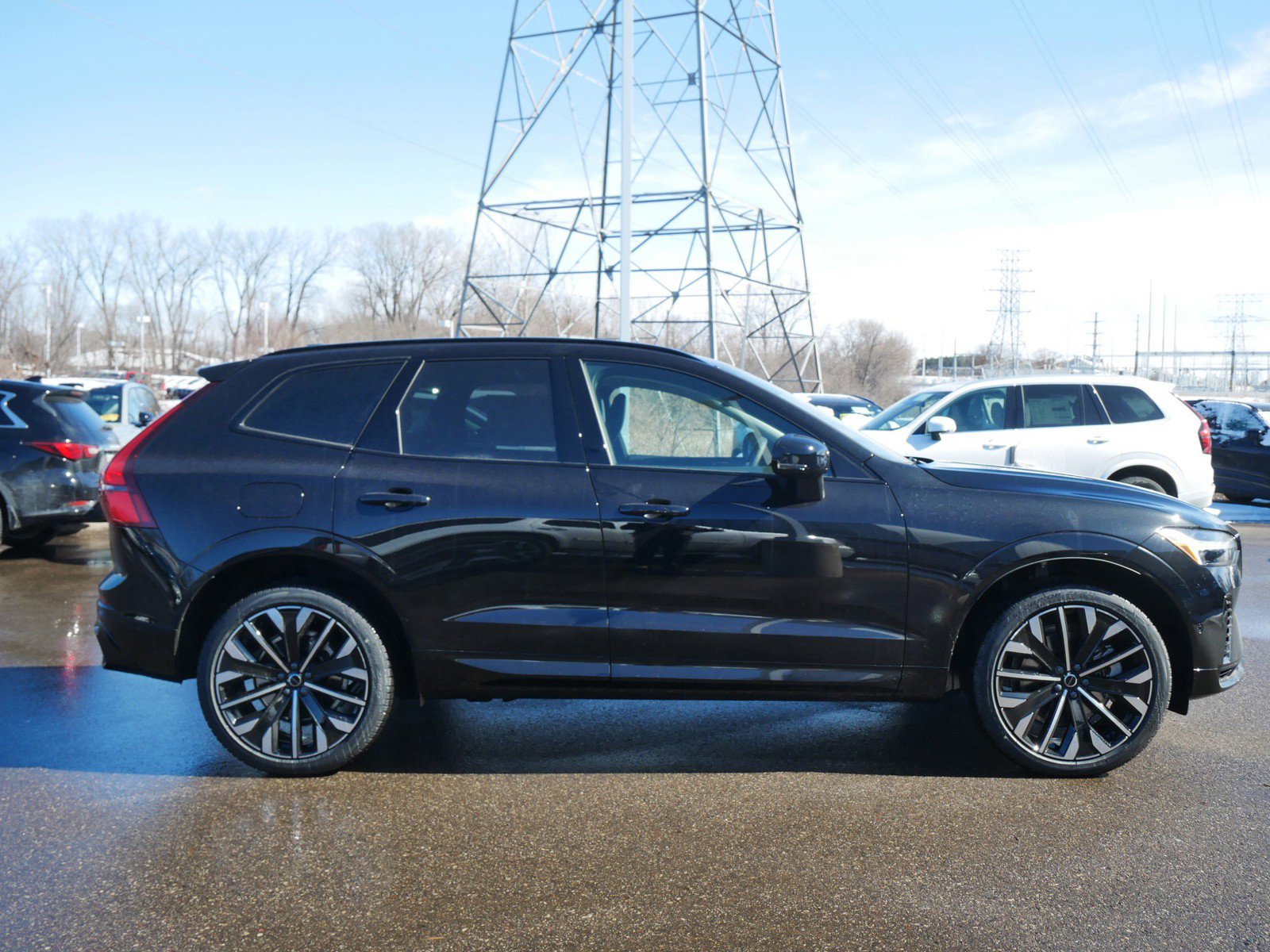 New 2026 Volvo XC60 T8 Ultra w/ Protection Package Premier image 2