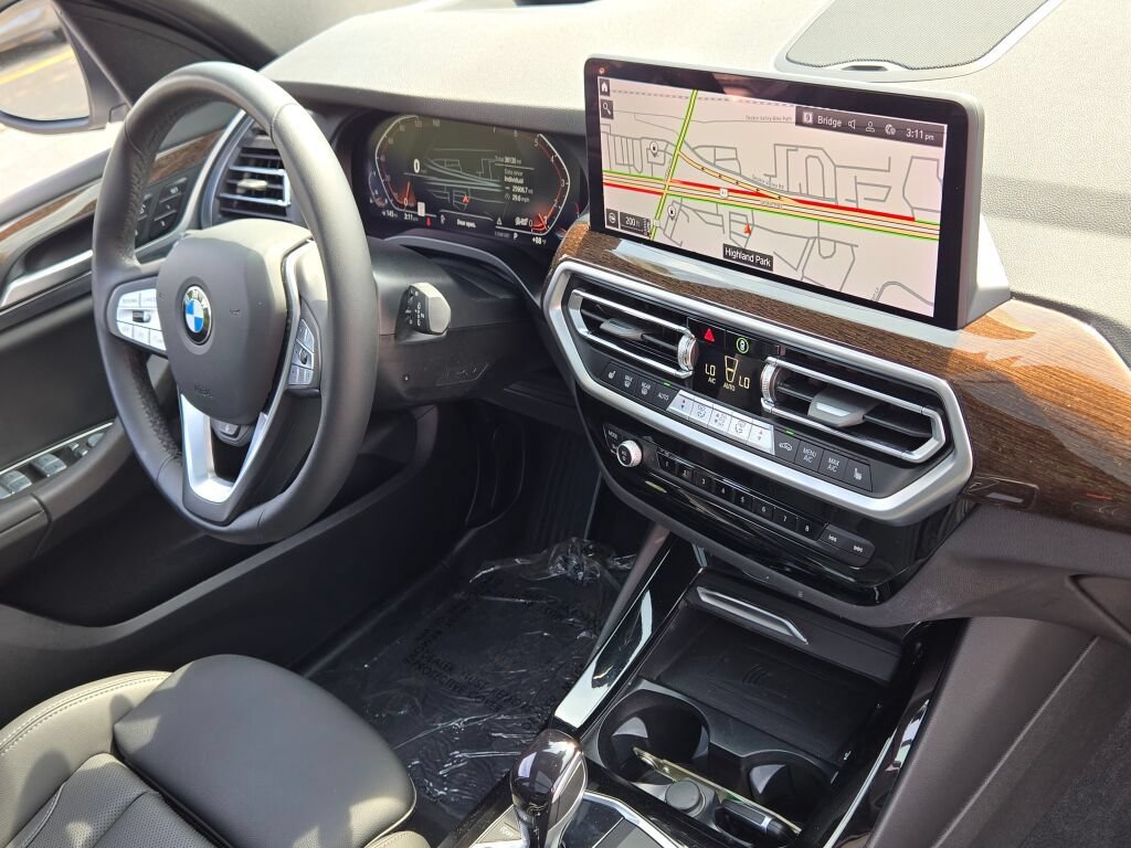 Used 2023 BMW X3 xDrive30i w/ Premium Package AWD/4WD image 9