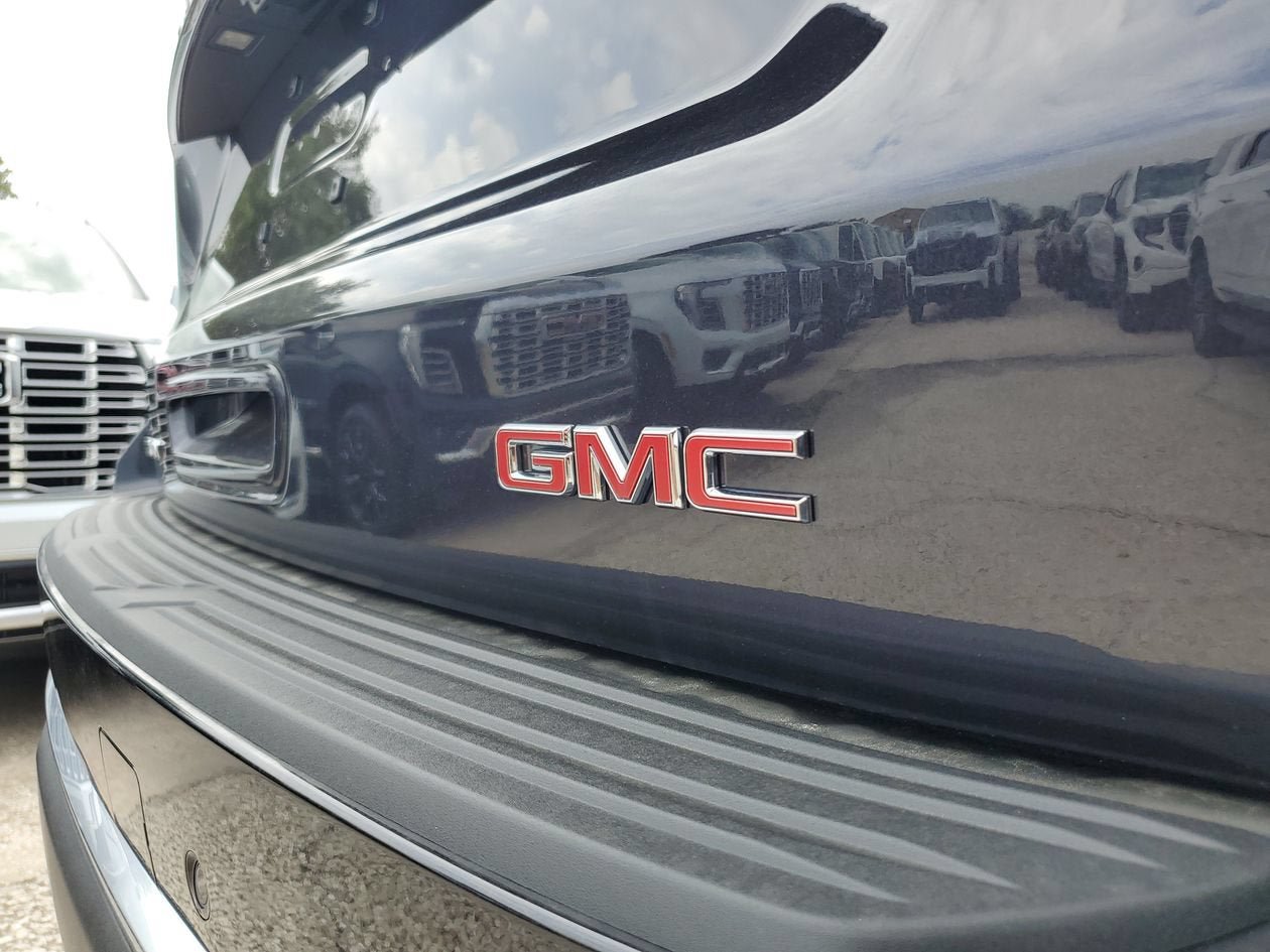 New 2026 GMC Yukon XL Denali RWD image 7