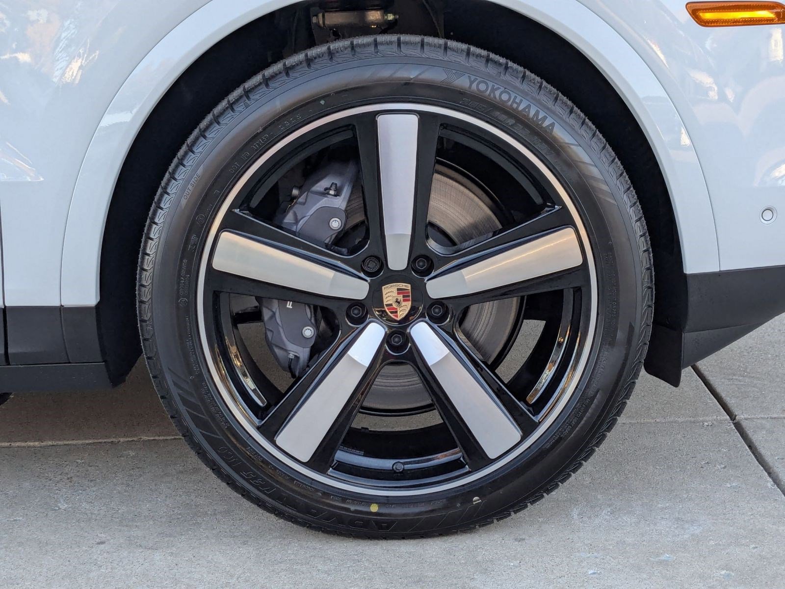 New 2026 Porsche Cayenne Coupe image 29