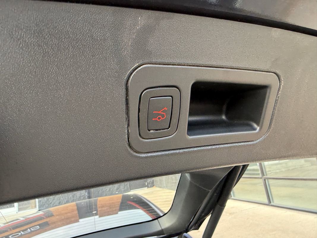 Used 2019 Tesla Model S Long Range image 44