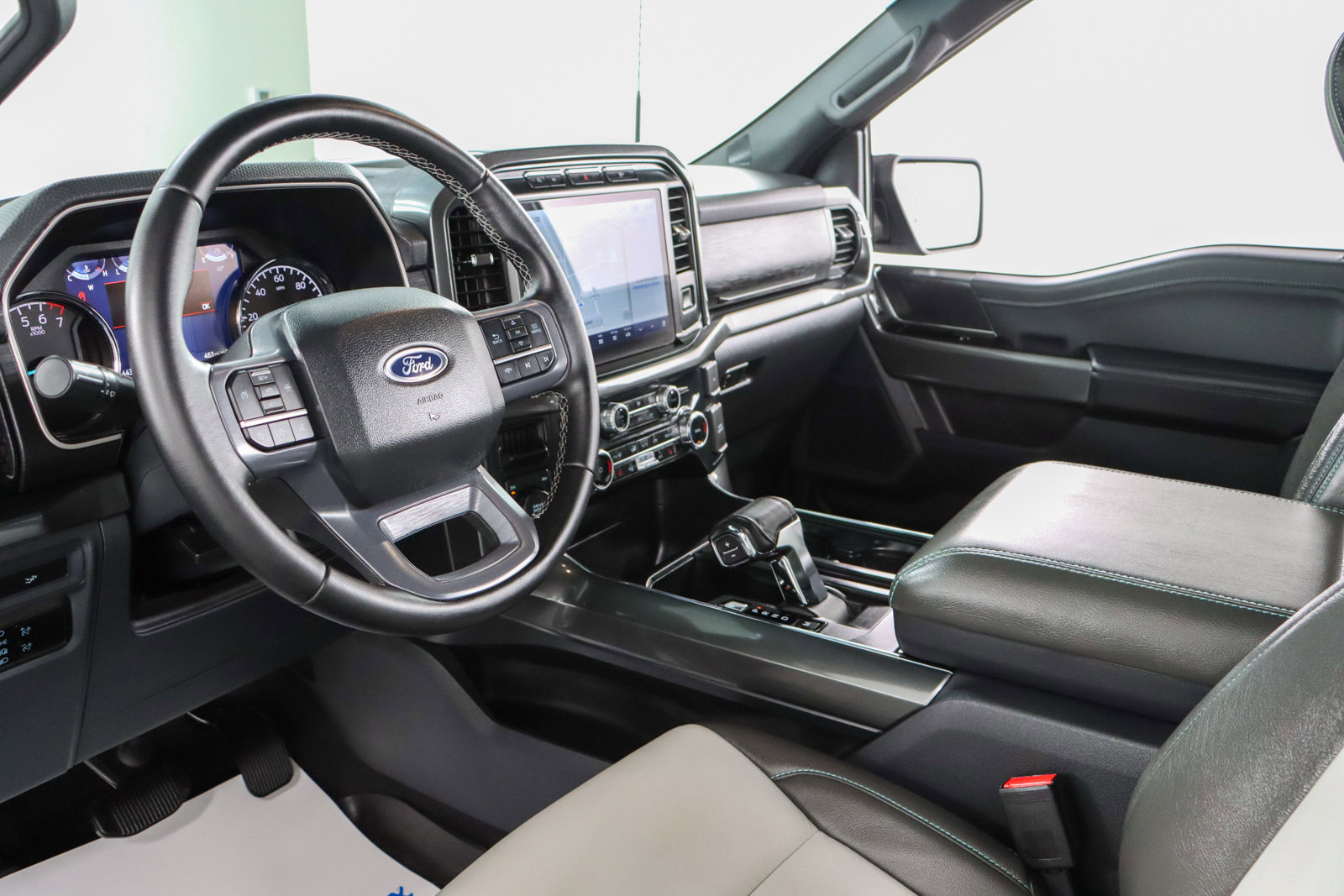 Used 2023 Ford F150 XLT w/ Equipment Group 302A High image 25