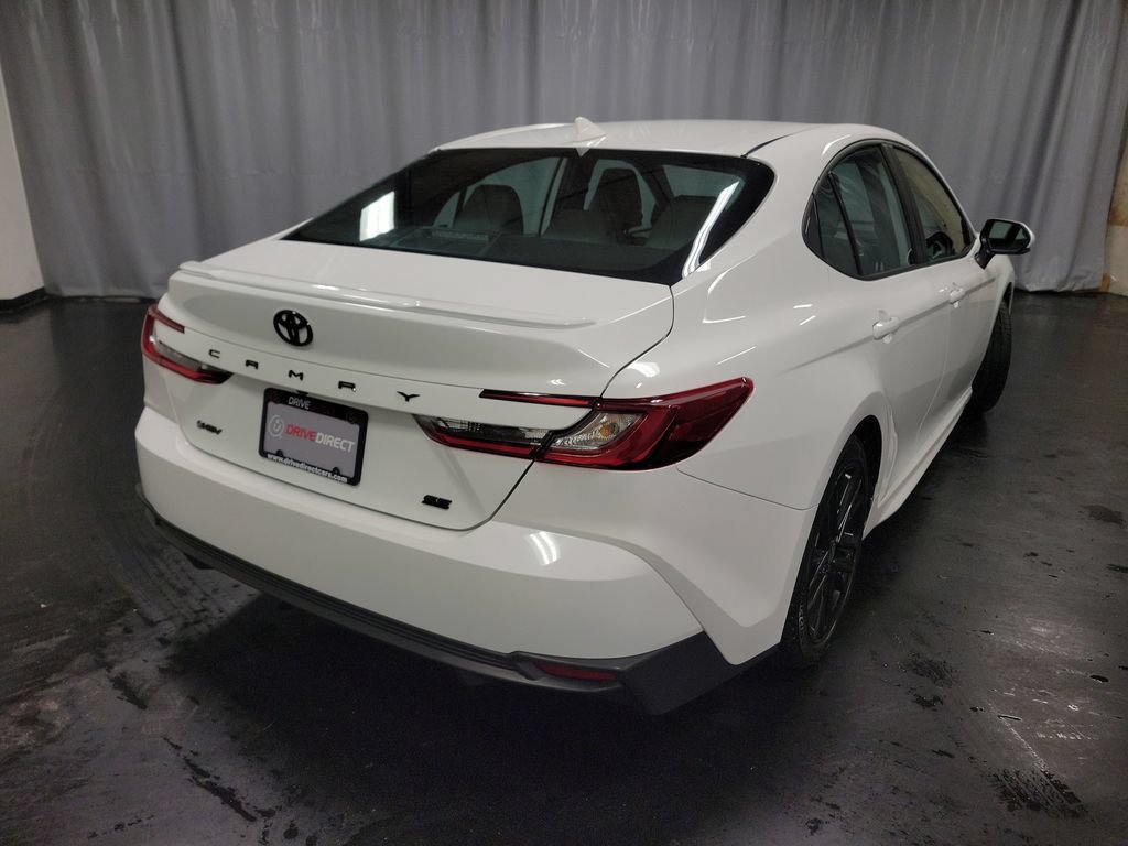 Used 2025 Toyota Camry SE w/ Convenience Package FWD image 8