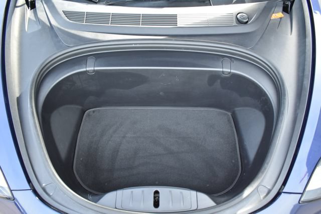 Used 2018 Tesla Model 3 Long Range RWD image 40