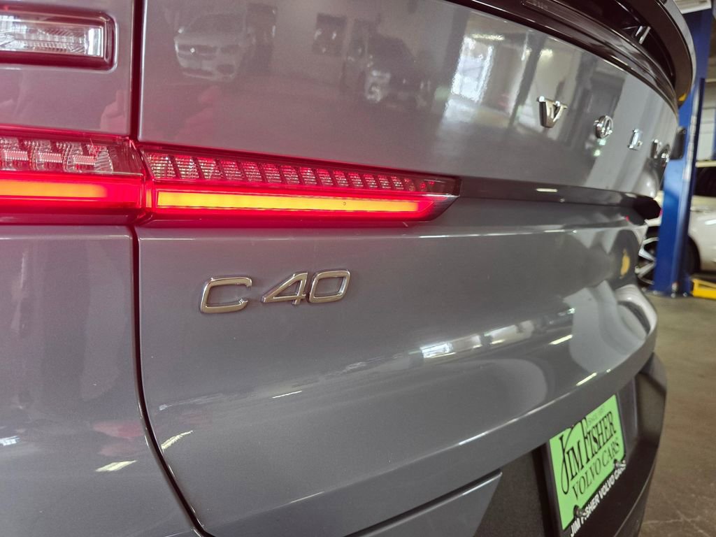 Certified 2023 Volvo C40 P8 Recharge Ultimate w/ Protection Package Premier AWD/4WD image 14