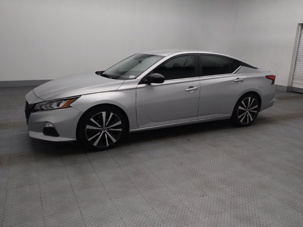 Used 2022 Nissan Altima 2.5 SR FWD image 2