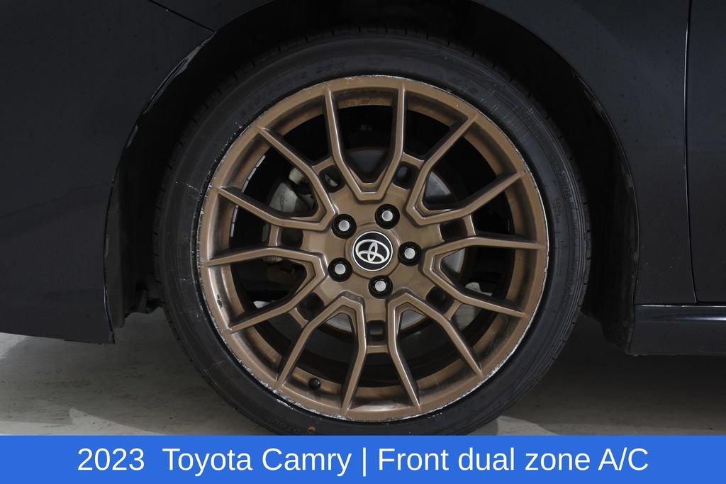 Used 2023 Toyota Camry SE FWD image 6