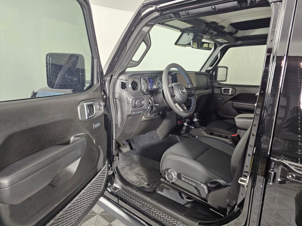 Used 2024 Jeep Wrangler Unlimited Rubicon 4xe w/ Capability Package AWD/4WD image 18