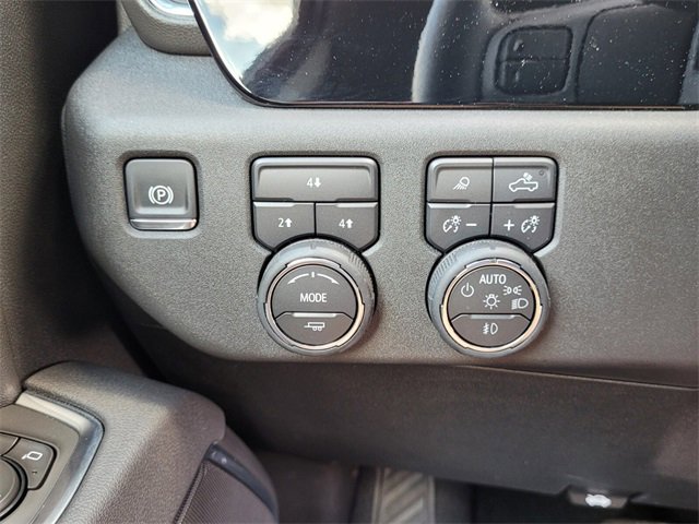 Used 2025 Chevrolet Silverado 2500 LT w/ Trail Boss Package image 34