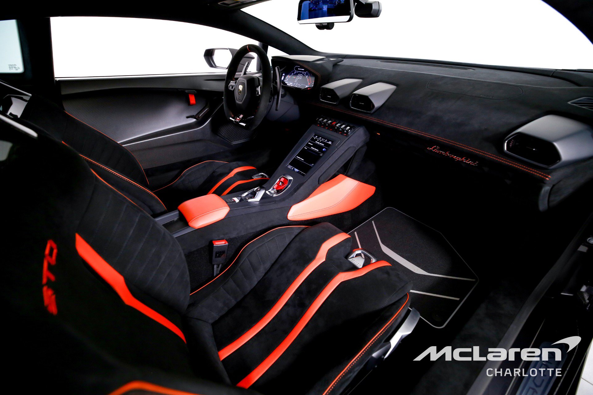 Used 2022 Lamborghini Huracan STO RWD image 18