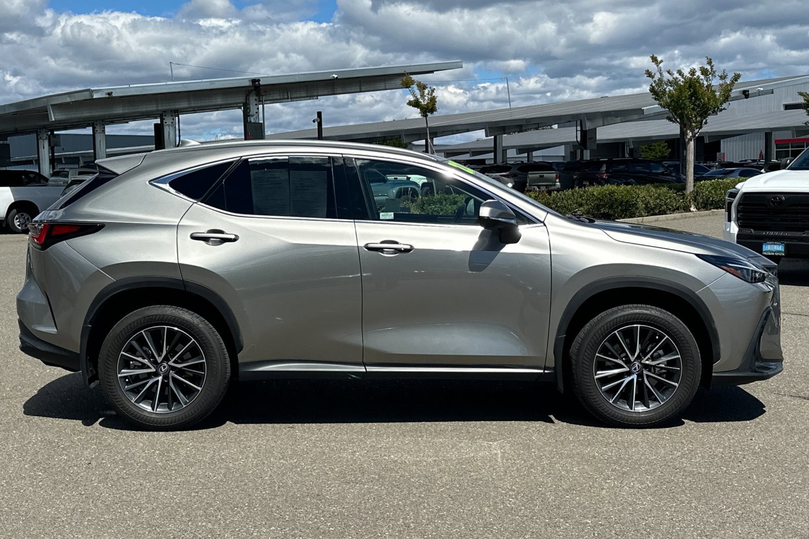 Used 2022 Lexus NX 350 AWD image 3