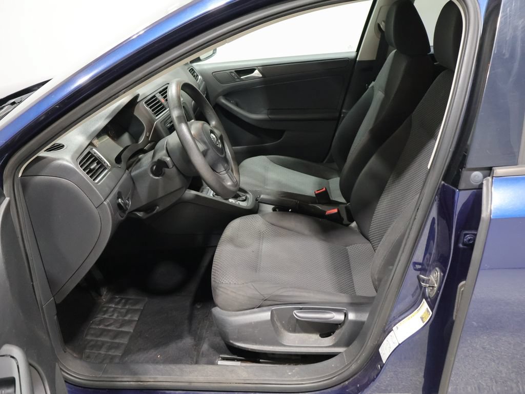 Used 2013 Volkswagen Jetta S FWD image 8
