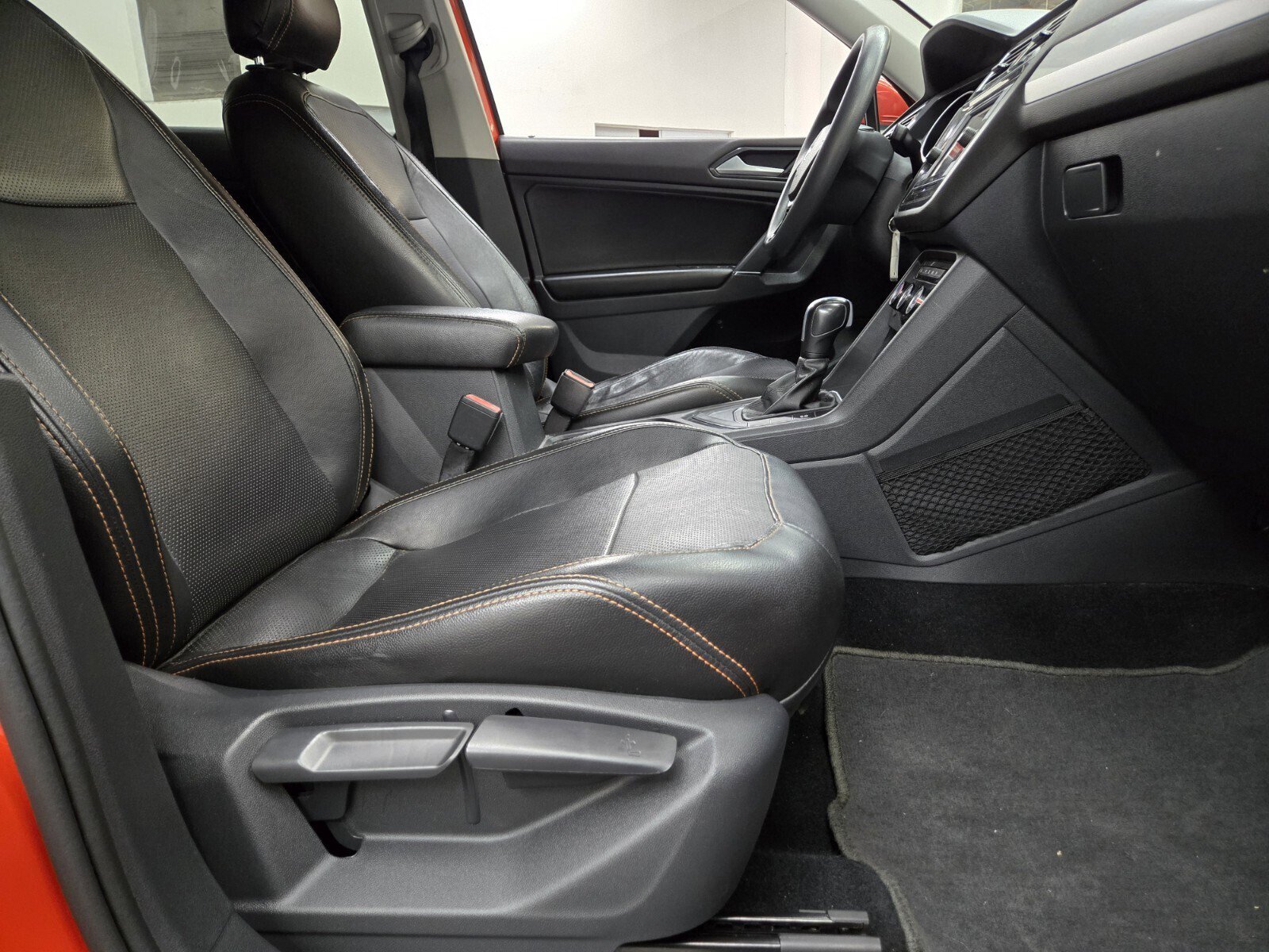 Used 2018 Volkswagen Tiguan S FWD image 13