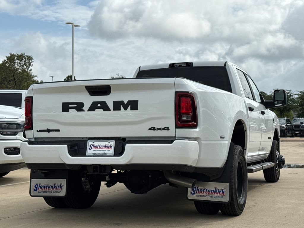 New 2026 RAM 3500 Lone Star AWD/4WD image 9