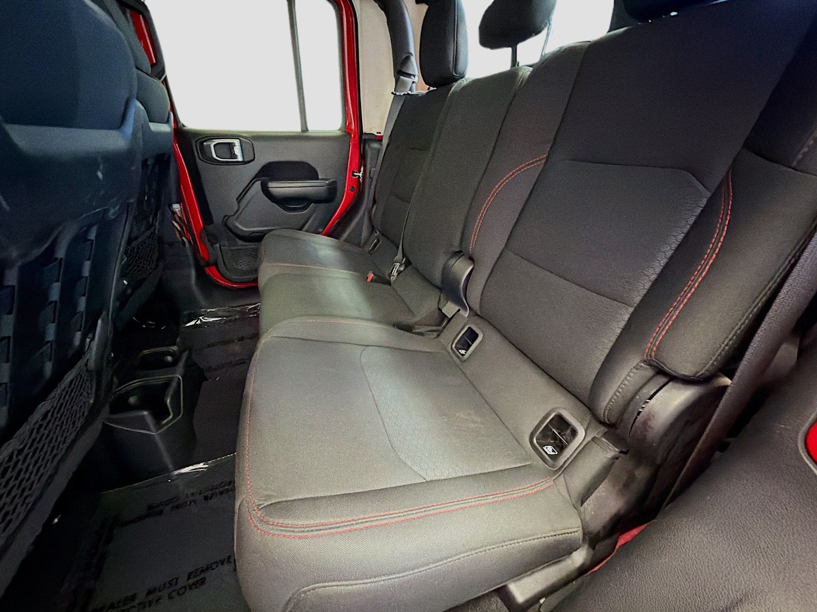 Used 2021 Jeep Gladiator Rubicon AWD/4WD image 12