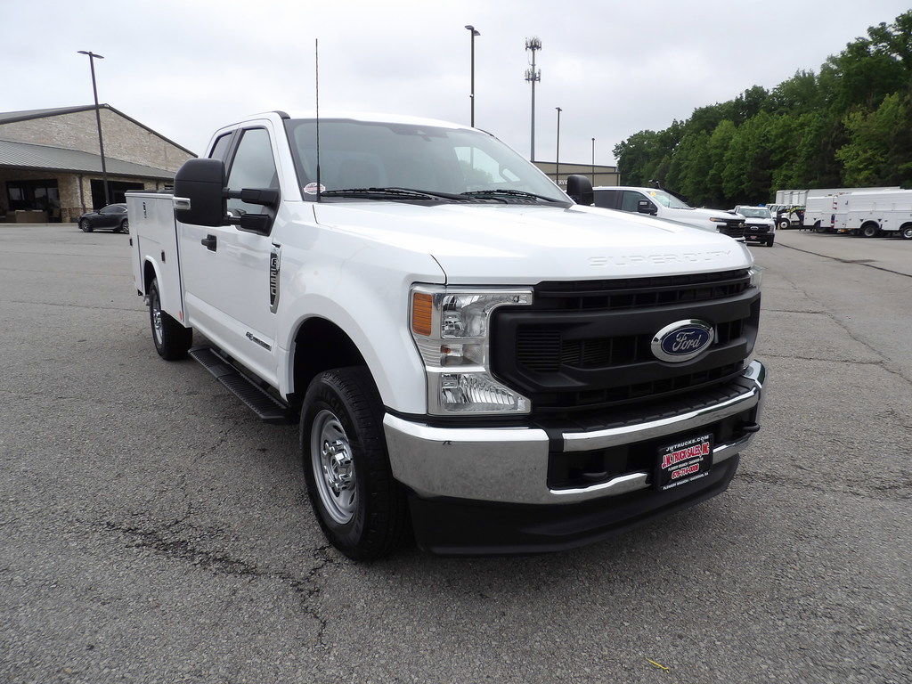 Used 2022 Ford F250 XL w/ Power Equipment Group AWD/4WD image 11