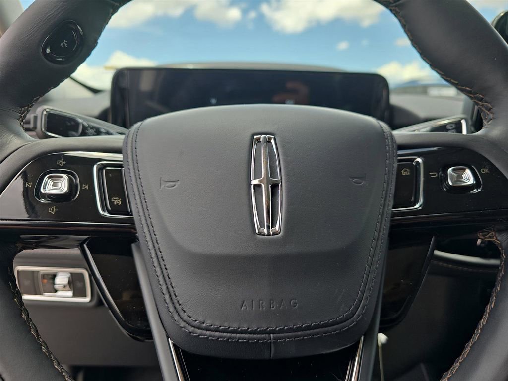New 2025 Lincoln Aviator 2WD w/ Equipment Group 101A image 24