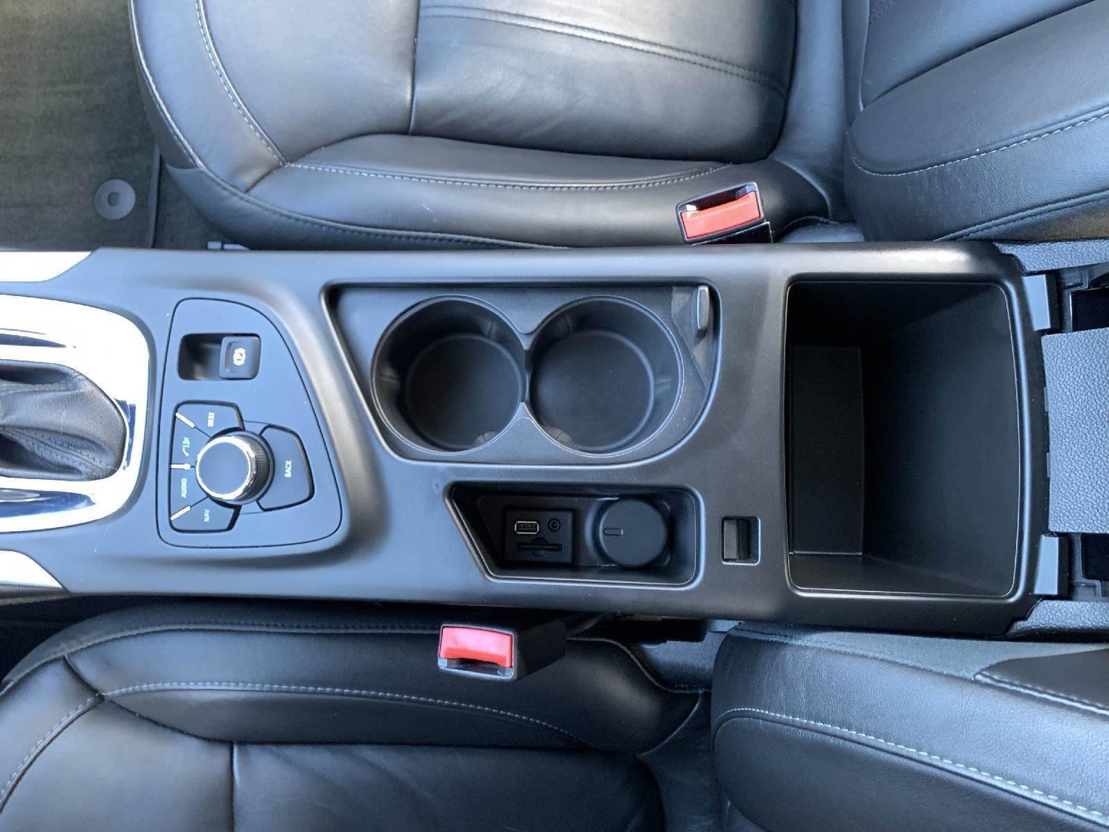 Used 2012 Buick Regal Premium image 27