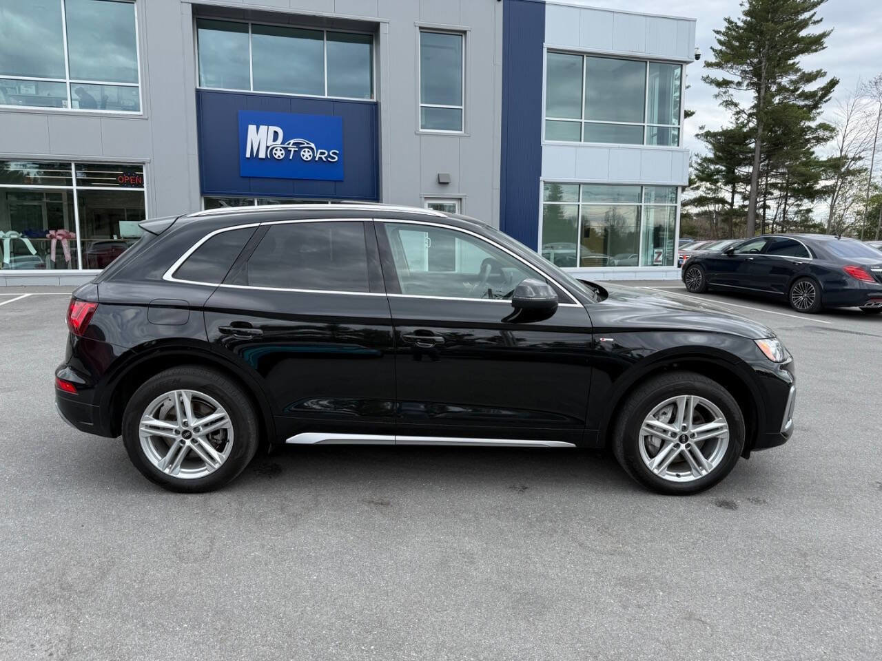Used 2023 Audi Q5 e Premium Plus w/ Premium Plus Package AWD/4WD image 5