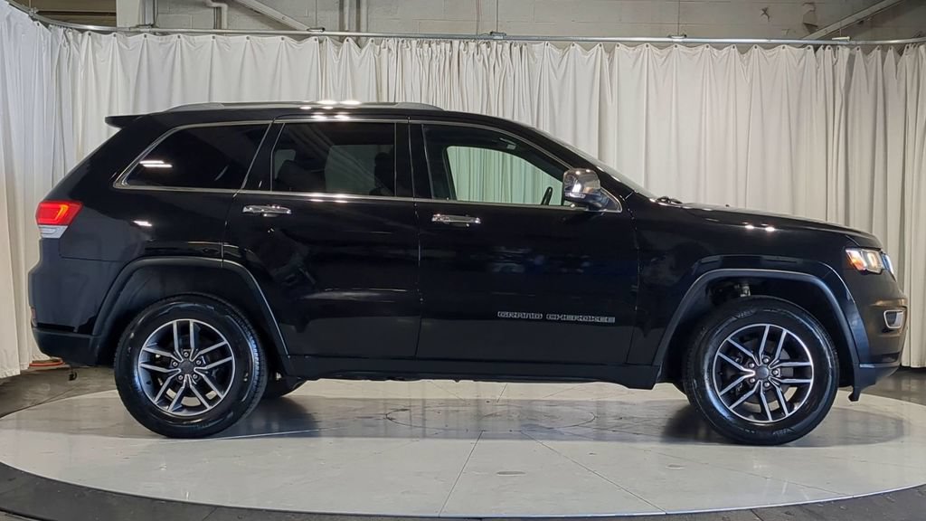 Used 2019 Jeep Grand Cherokee Limited AWD/4WD image 11