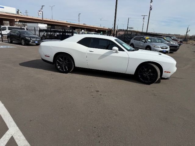 Used 2021 Dodge Challenger SXT w/ Blacktop Package image 27