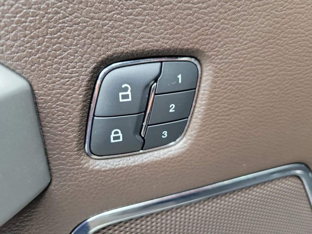 Used 2020 Ford F150 King Ranch image 26