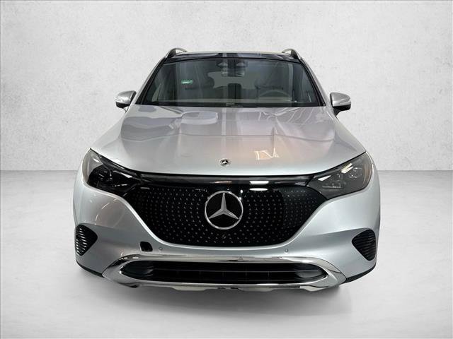 New 2026 Mercedes-Benz EQE 320 4MATIC SUV image 2