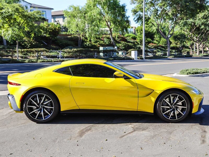 Used 2020 Aston Martin V8 Vantage Coupe RWD image 6