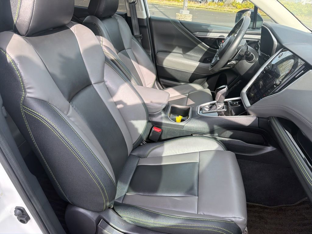 Certified 2025 Subaru Outback Onyx Edition AWD/4WD image 29