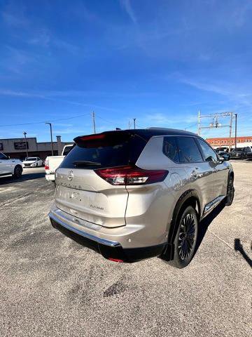 Certified 2024 Nissan Rogue Platinum w/ Platinum Premium Package image 7