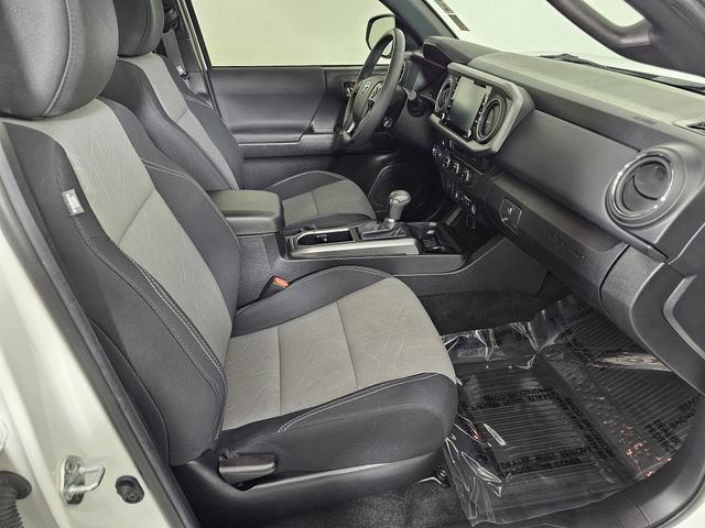 Used 2023 Toyota Tacoma TRD Off-Road AWD/4WD image 10